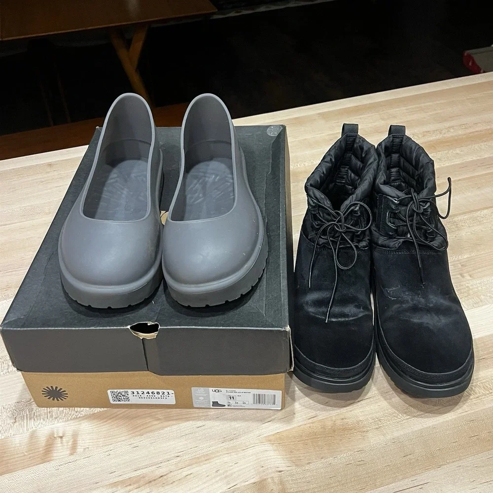 UGG‎ Classic Mini Lace-up Weather Black Suede Sheepskin Boot Size US 11 Men